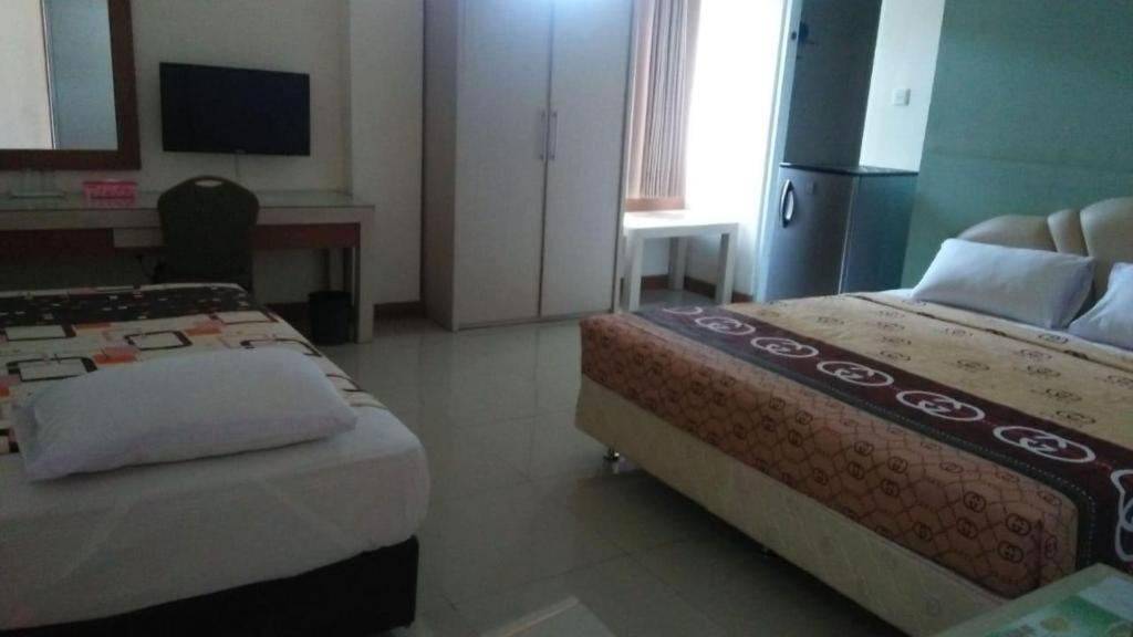 Hotel Sulawesi Gorontalo Сурабая Экстерьер фото